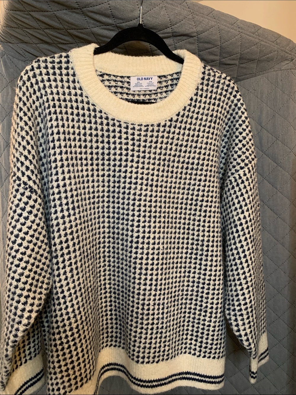Old Navy Cream and Navy Patterned Crewneck Sweater